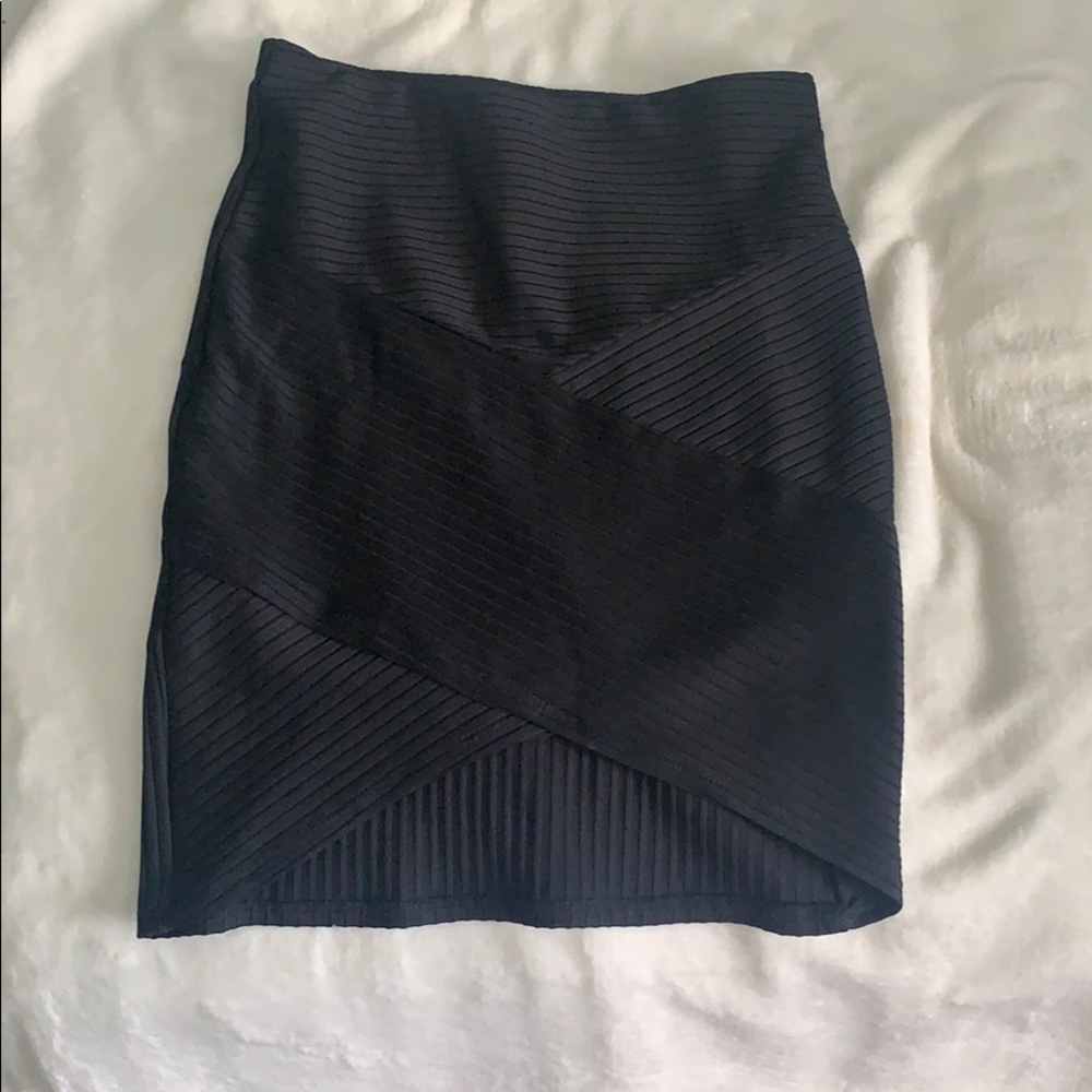 Cute black mini skirt